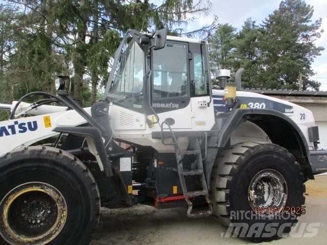 Komatsu WA 380 لوادر بعجل