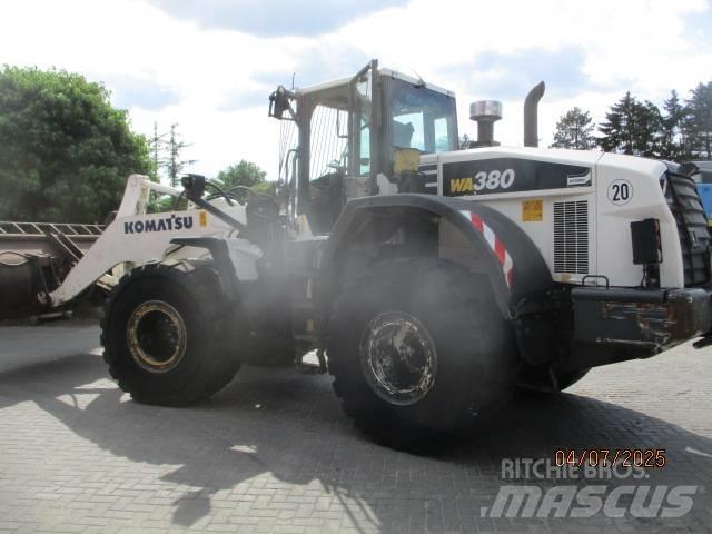 Komatsu WA 380 لوادر بعجل