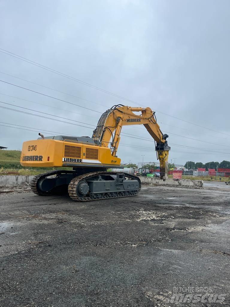 Liebherr R 974 C SHD حفارات زحافة