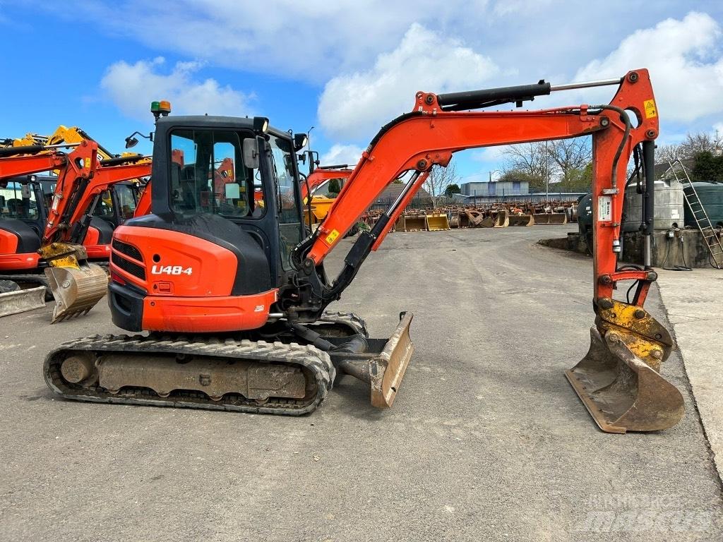 Kubota U48-4 حفارات صغيرة أقل من 7 طن (حفارات صغيرة)