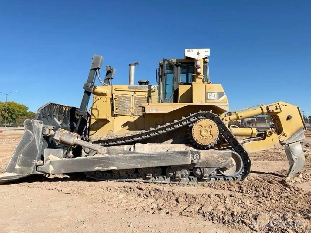 CAT D10R بلدوزرات مجنزرة