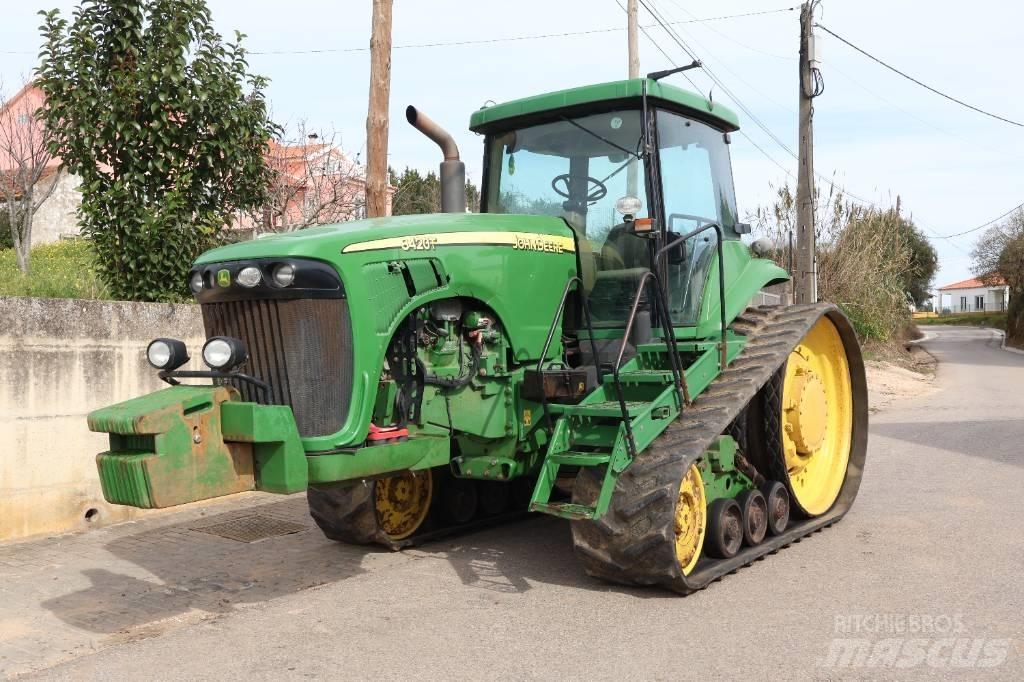 John Deere 8420 T الجرارات