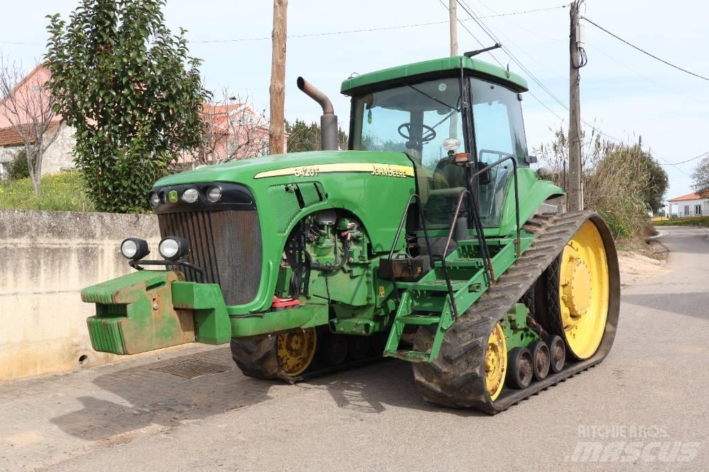 John Deere 8420 T الجرارات