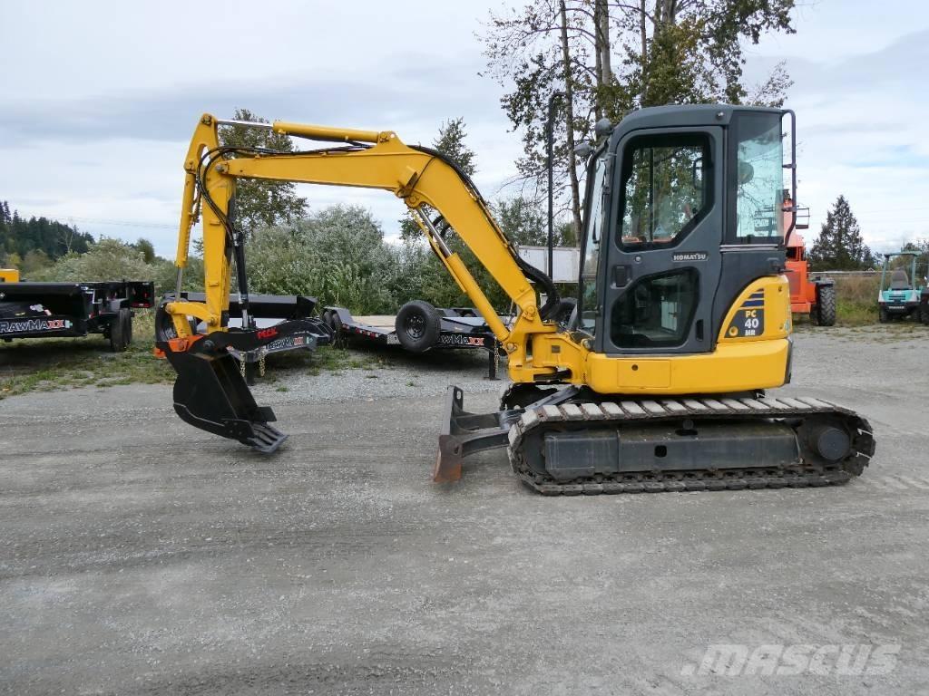 Komatsu PC 40 MR-3 حفارات صغيرة أقل من 7 طن (حفارات صغيرة)