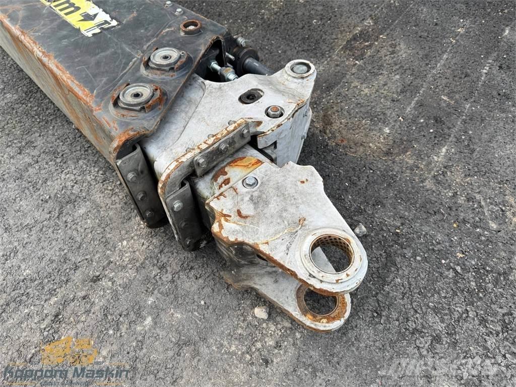 Komatsu 165F رافعات شحن