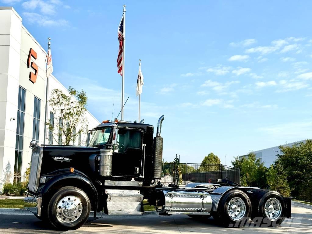 Kenworth W 900 وحدات الجر