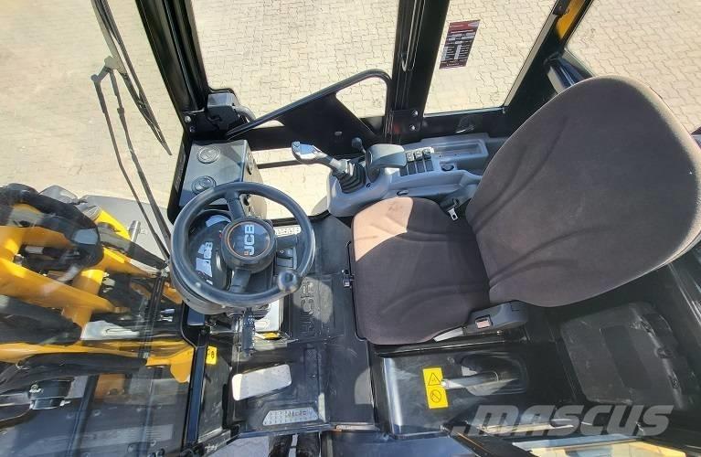 JCB 403 لوادر بعجل