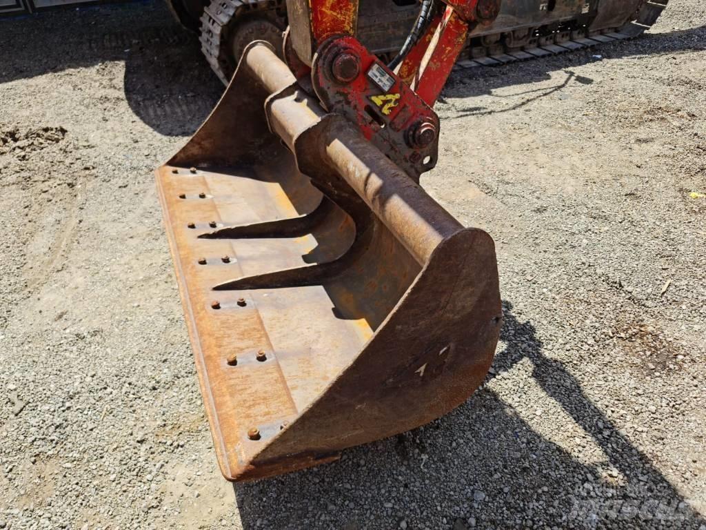Komatsu PC 138-8 حفارات زحافة