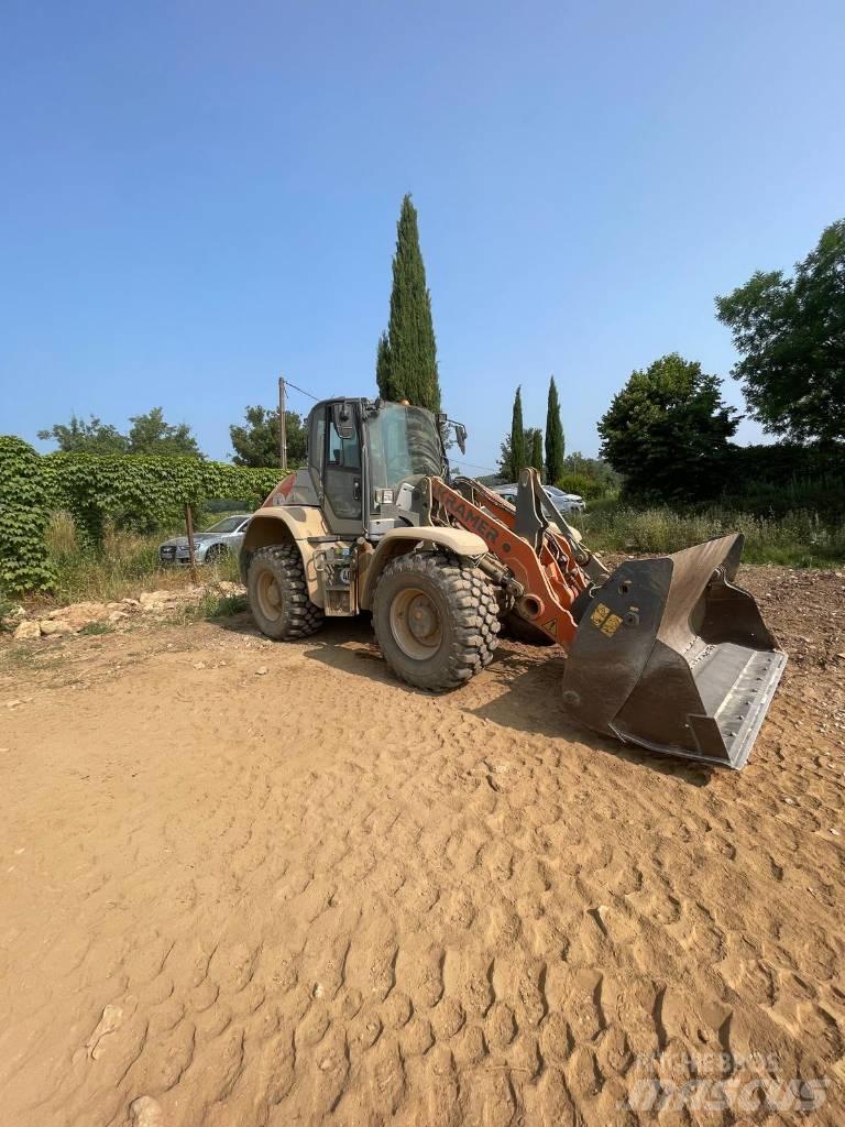 Kramer 8180 لوادر بعجل