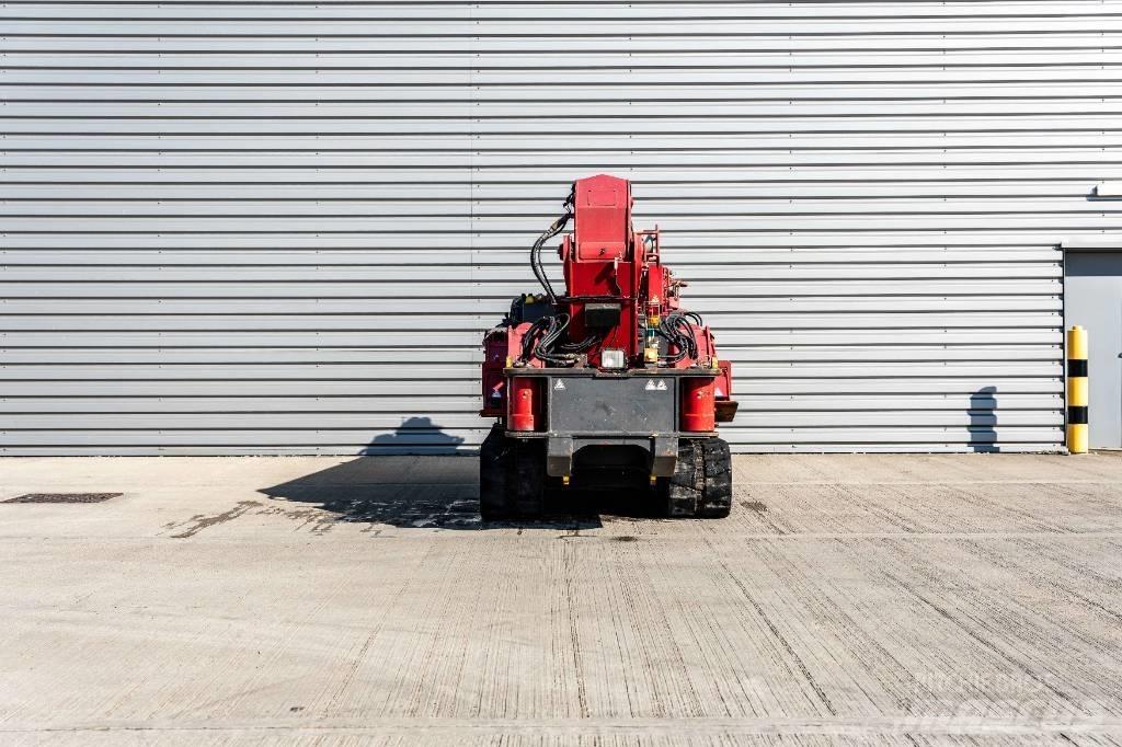 Unic URW-706 رافعات صغيرة