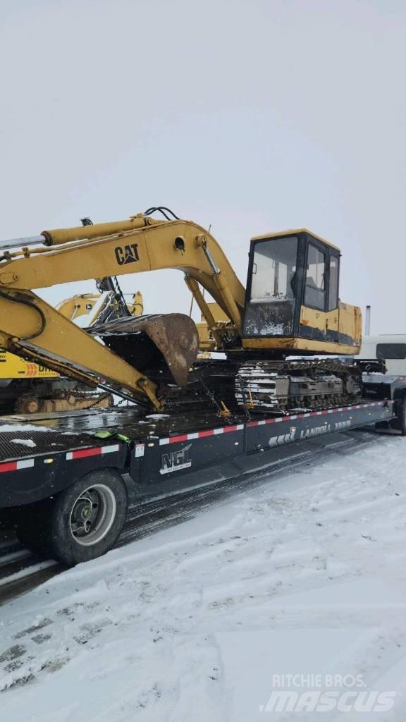 CAT E 120 B حفارات زحافة