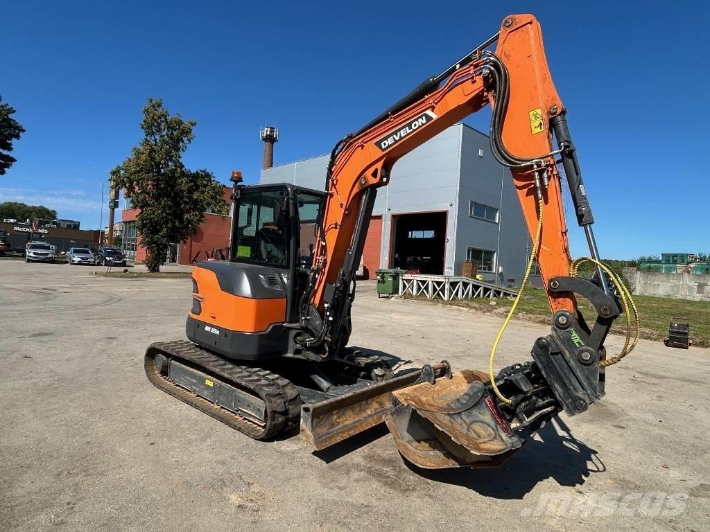 Develon DX 55 R-7 حفارات صغيرة أقل من 7 طن (حفارات صغيرة)