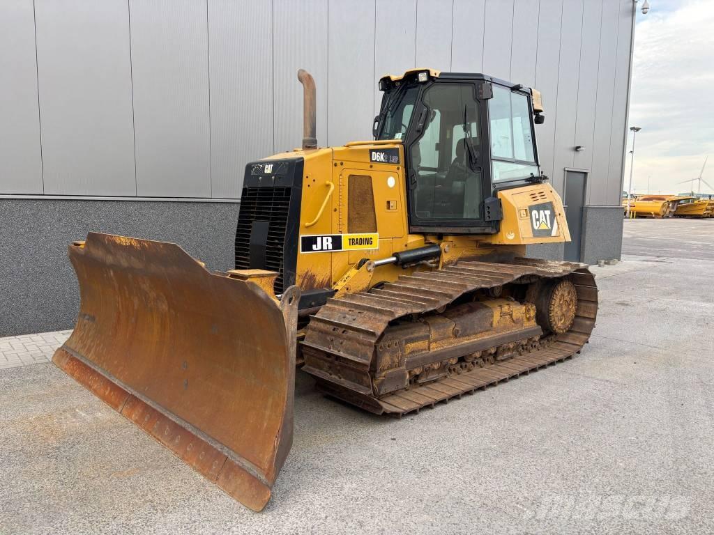 CAT D 6 K 2 LGP بلدوزرات مجنزرة