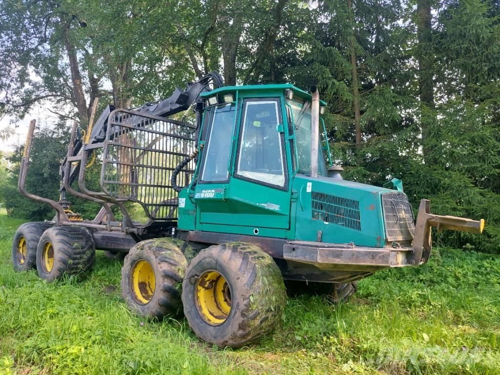 Timberjack 810 D شاحنات