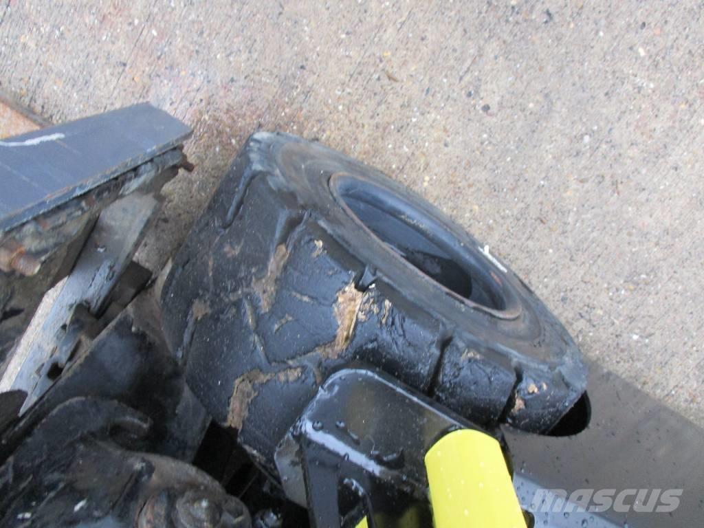 Hyster J 1.8 XNT شاحنات ذات رافعات شوكية تعمل بالكهرباء