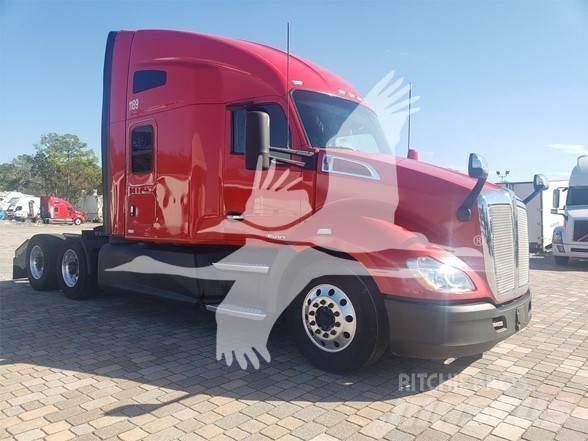 Kenworth T680 وحدات الجر