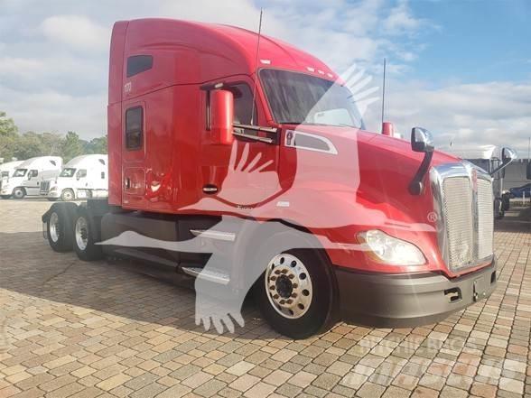 Kenworth T680 وحدات الجر