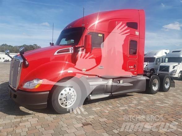 Kenworth T680 وحدات الجر