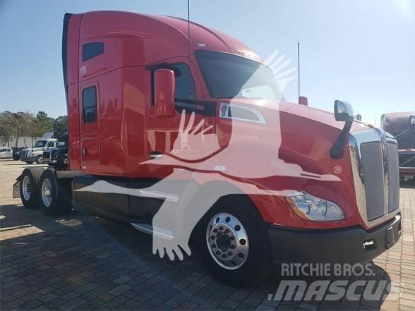 Kenworth T680 وحدات الجر