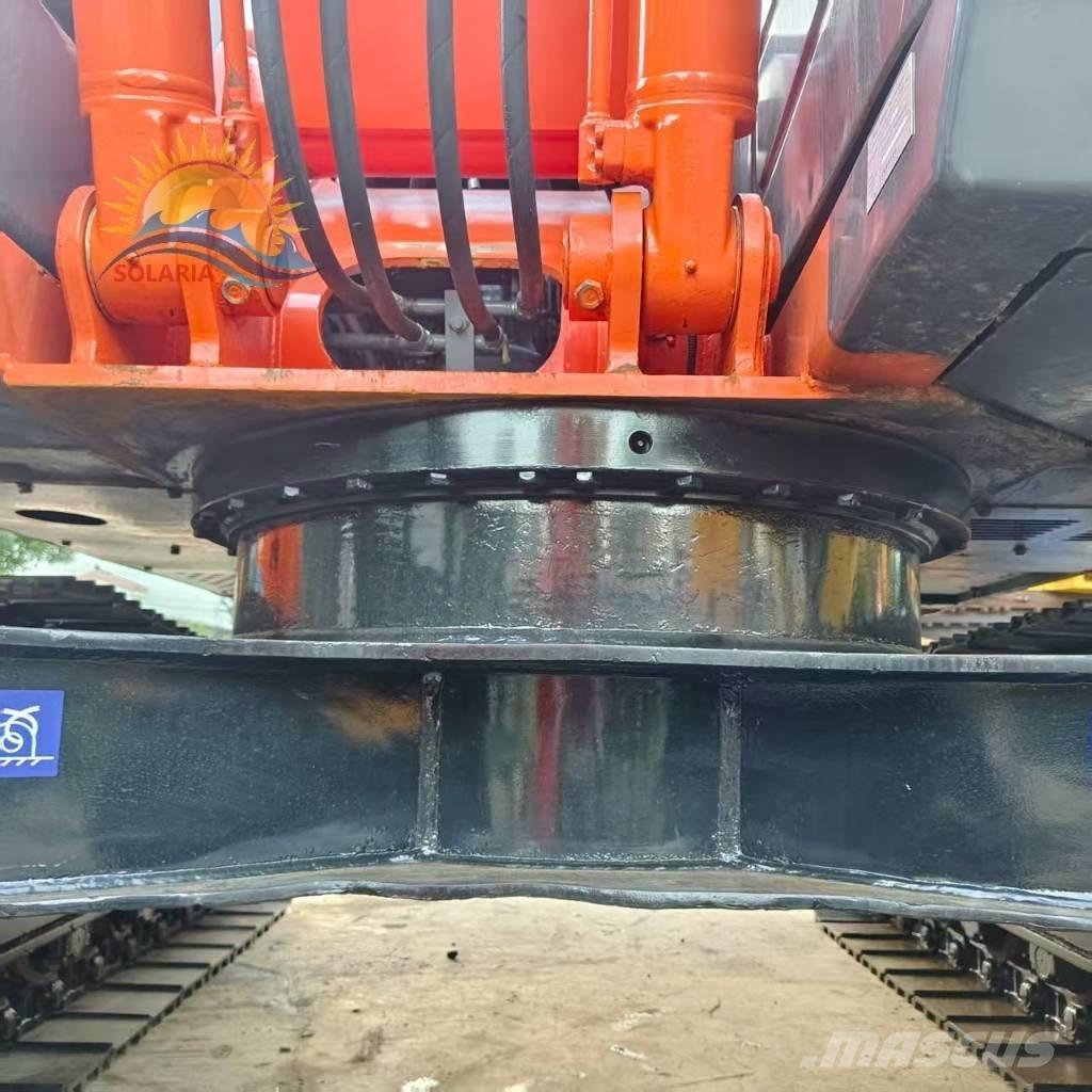 Hitachi ZX 120 حفارات زحافة