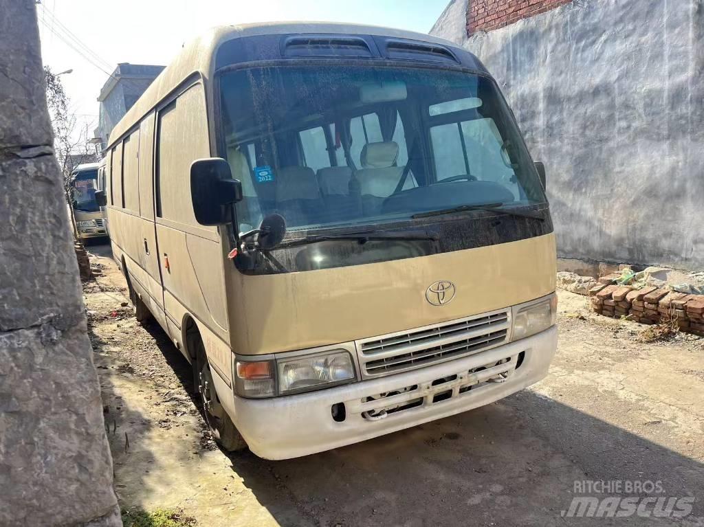 Toyota Coaster حافلة داخل المدينة