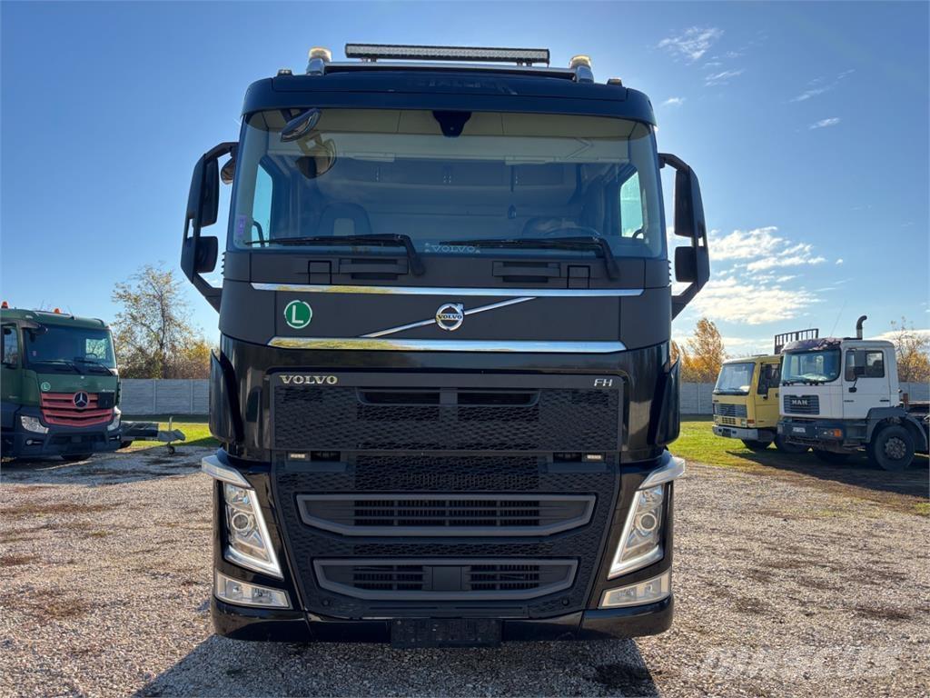 Volvo FH 540 6X4 وحدات الجر