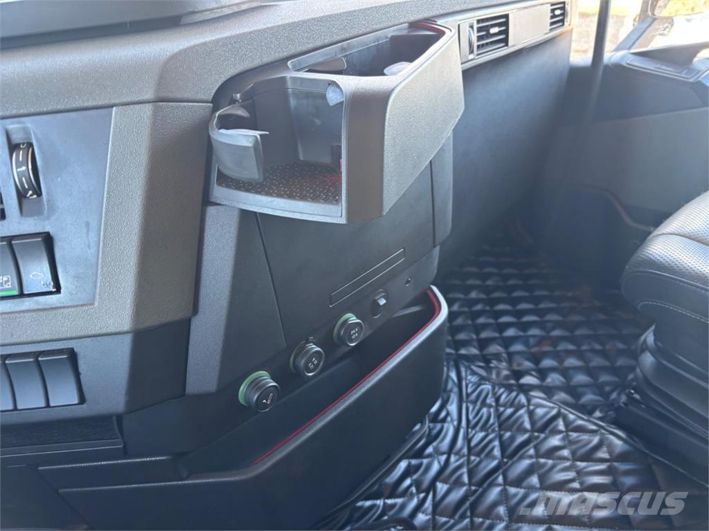 Volvo FH 540 6X4 وحدات الجر