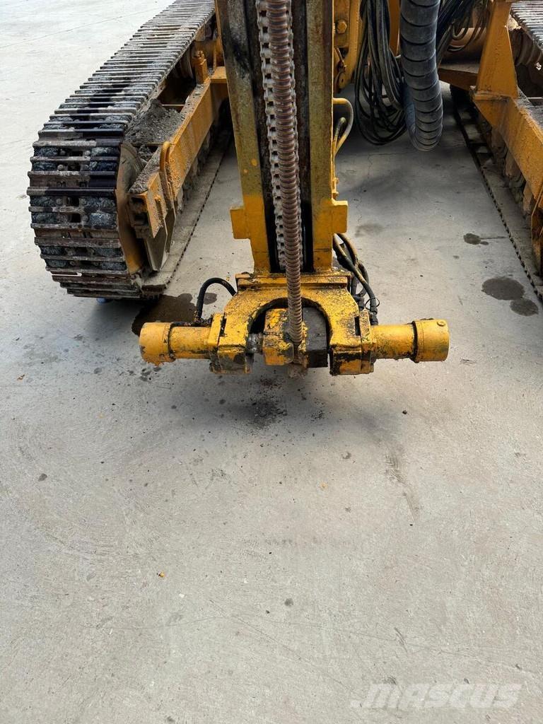 Klemm KR 805 DS مثاقيب ثقيلة