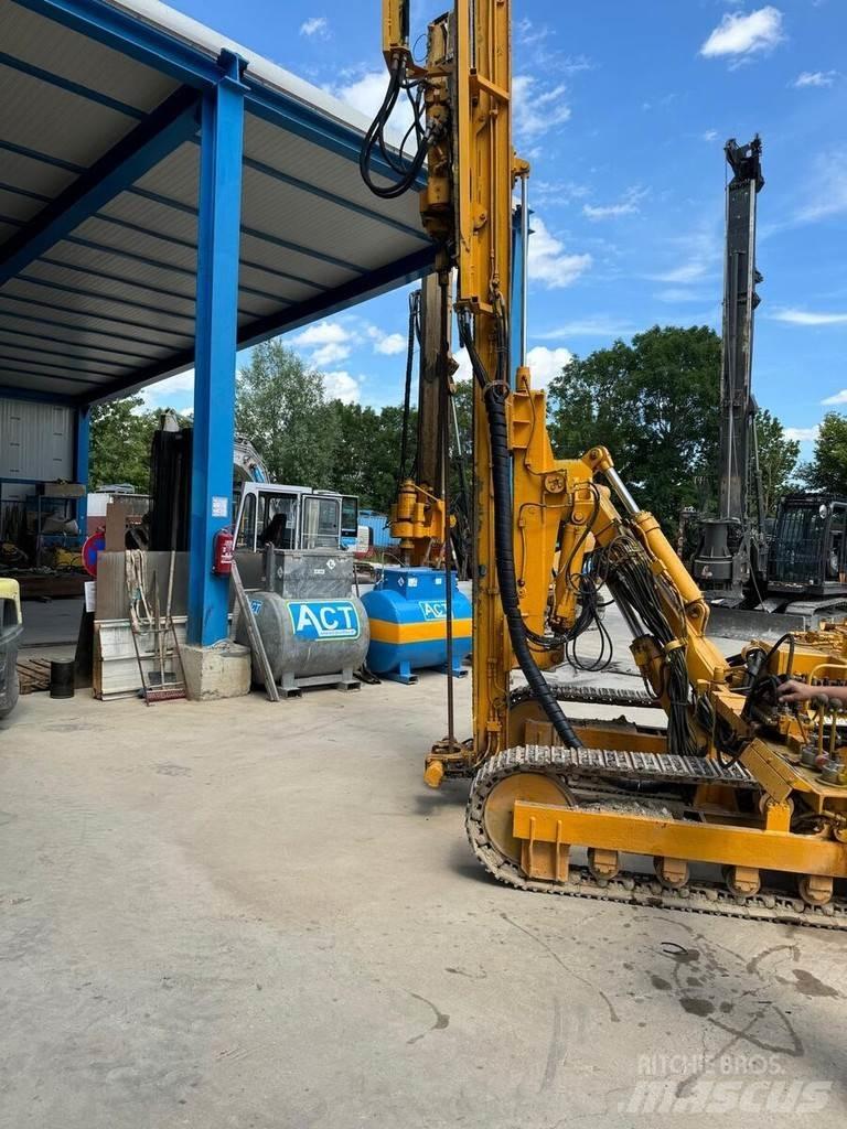 Klemm KR 805 DS مثاقيب ثقيلة