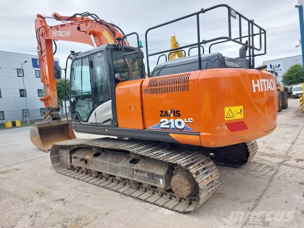 Hitachi ZX210LC-6 حفارات زحافة