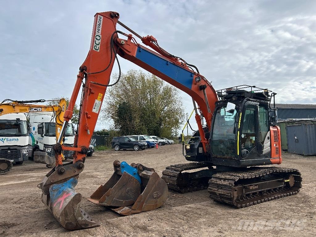 Hitachi ZX 135 US-6 حفارات زحافة