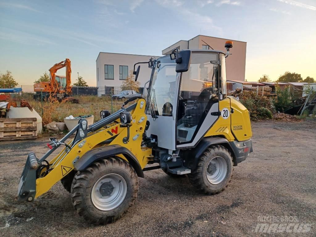 Wacker Neuson WL28 لوادر بعجل