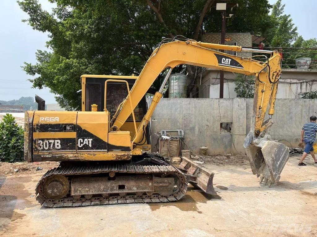 CAT 307 حفارات زحافة
