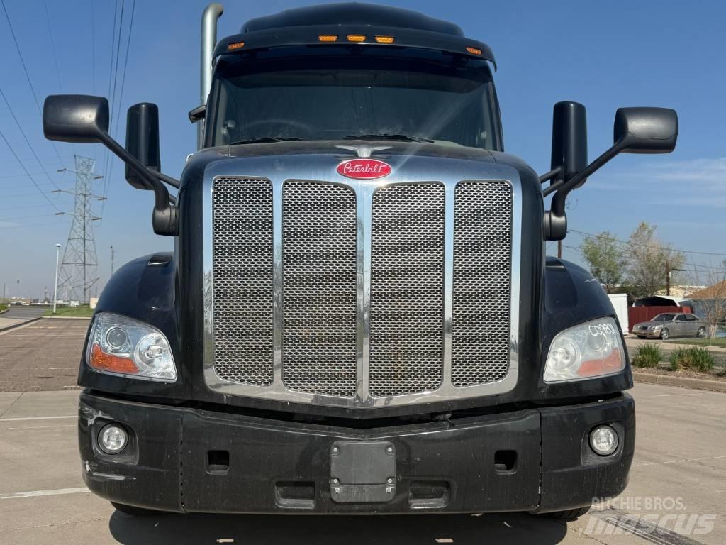 Peterbilt 579 وحدات الجر