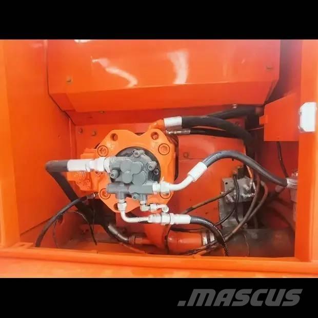 Doosan DX 225 LC حفارات زحافة