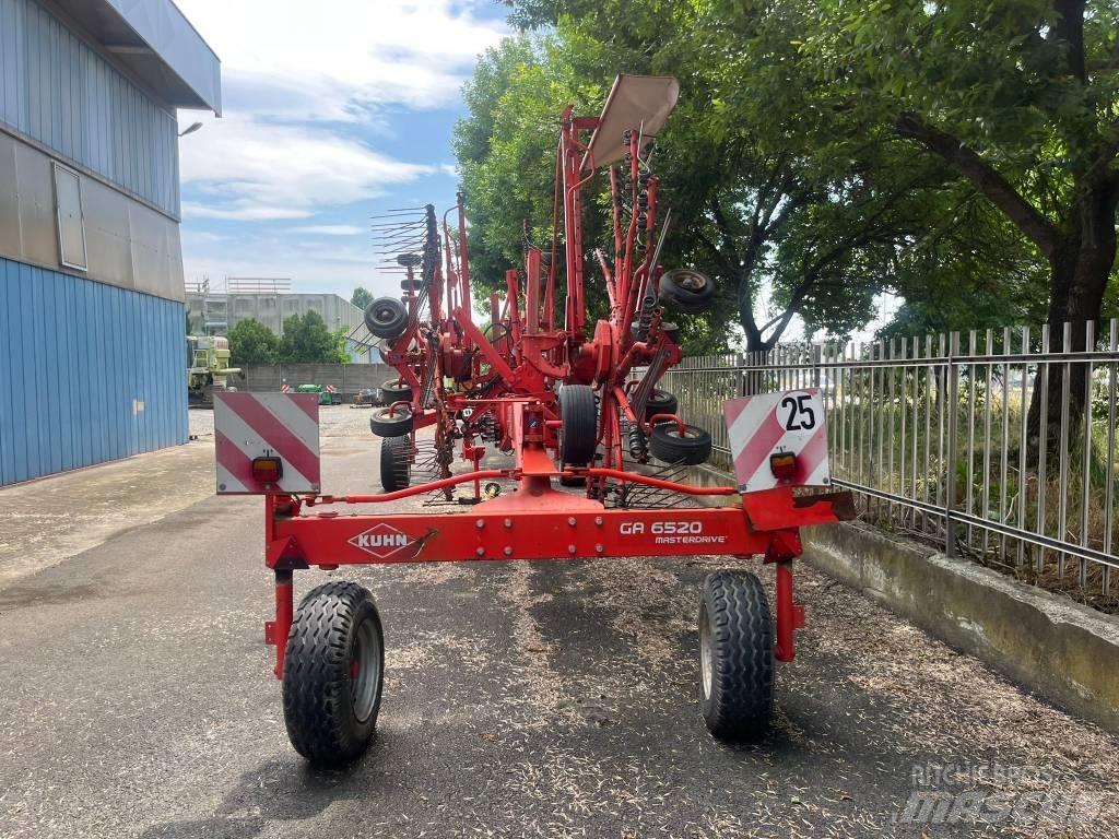 Kuhn GA 8121 محشات
