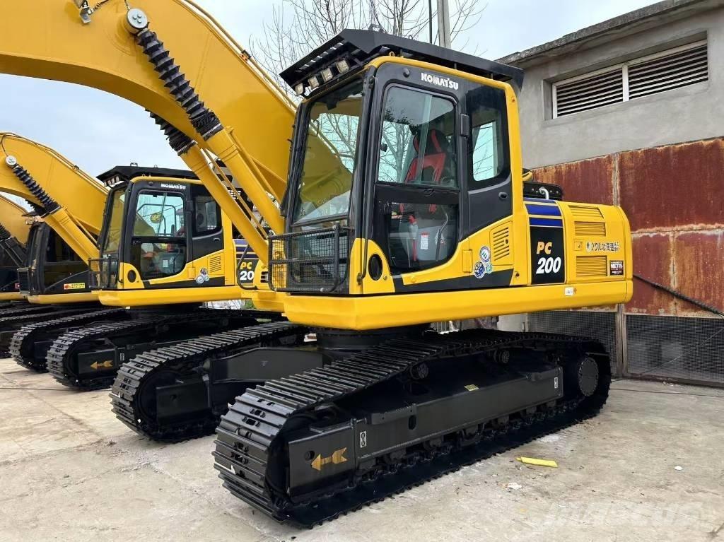 Komatsu 200 حفارات زحافة