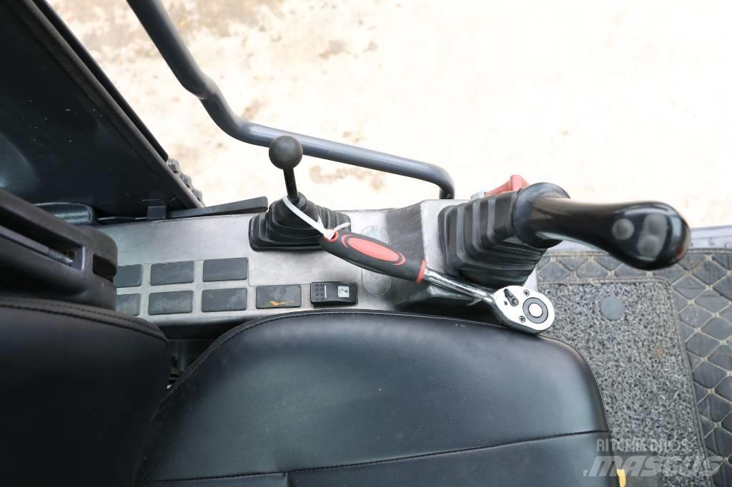 Doosan DX 75-9 C حفارات صغيرة أقل من 7 طن (حفارات صغيرة)