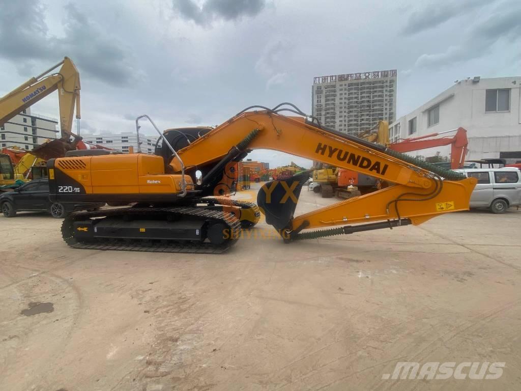 Hyundai Robex 220-9 حفارات زحافة