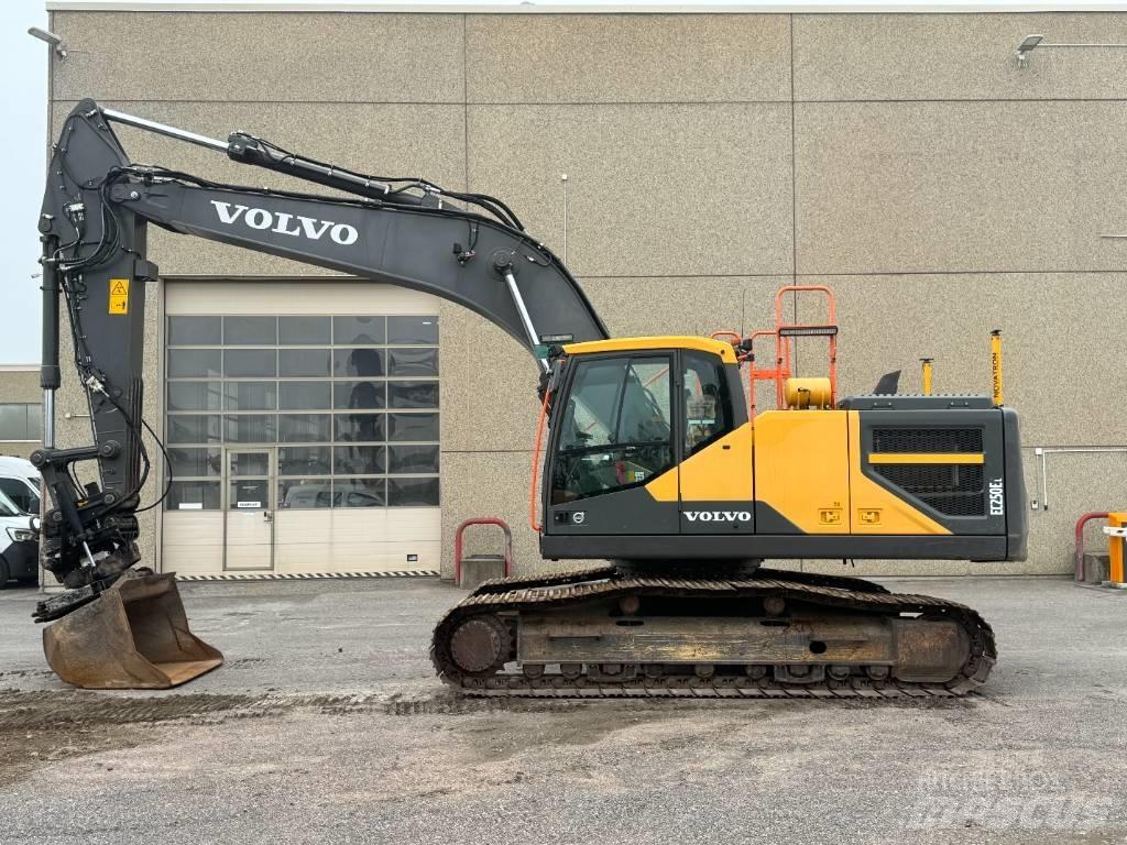 Volvo EC 250 EL حفارات زحافة