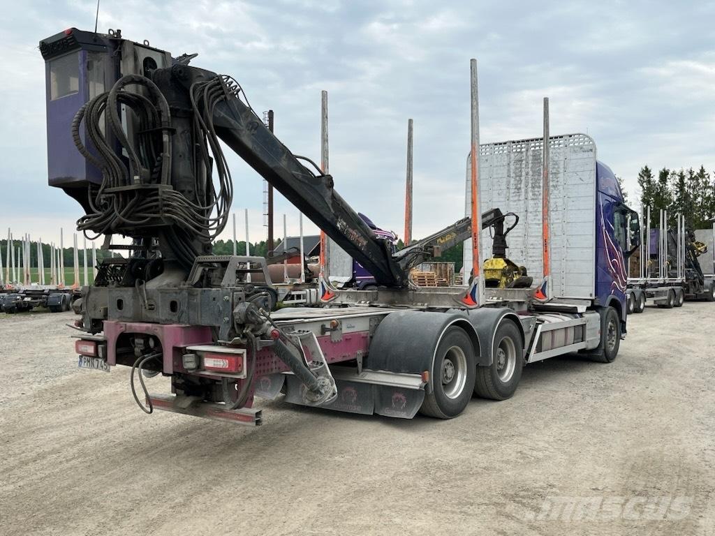 Volvo Fh 550 6x4 شاحنات أشجار