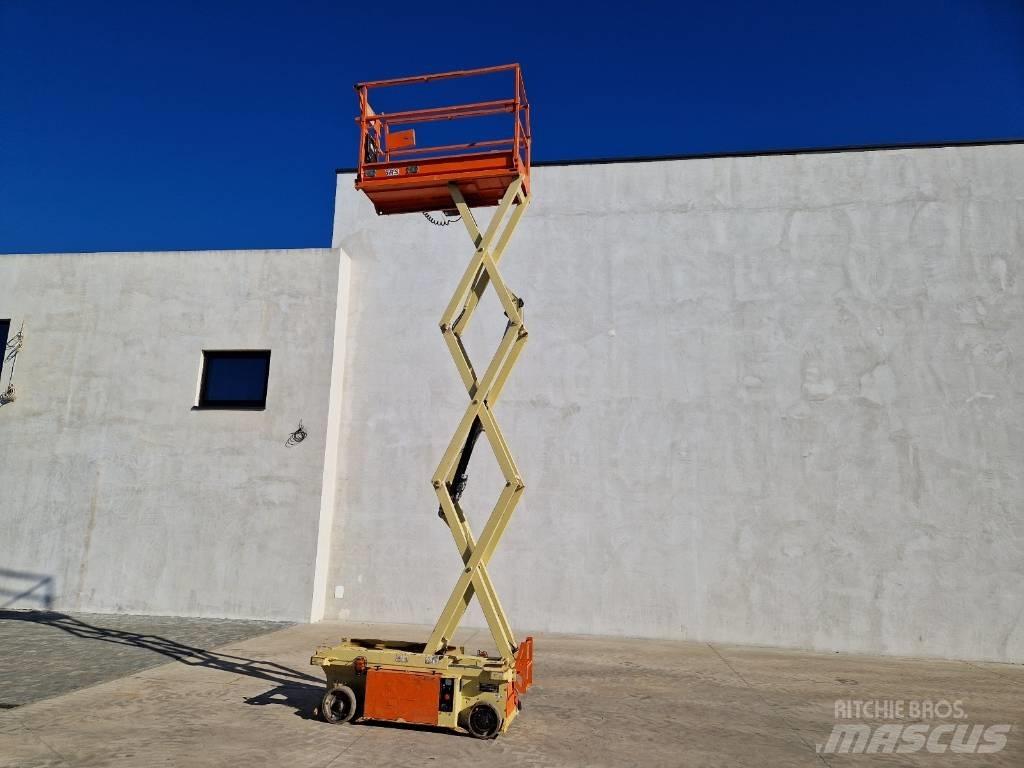 JLG 6 RS R383 رافعات مقصية الشكل