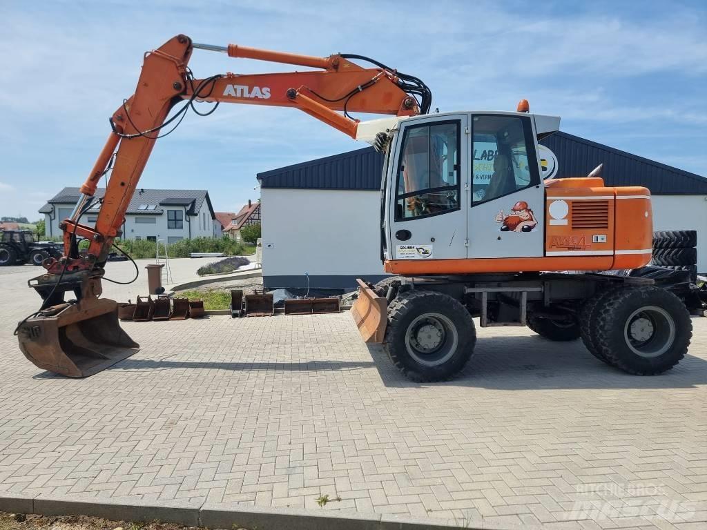 Atlas 1204 حفارات بعجل