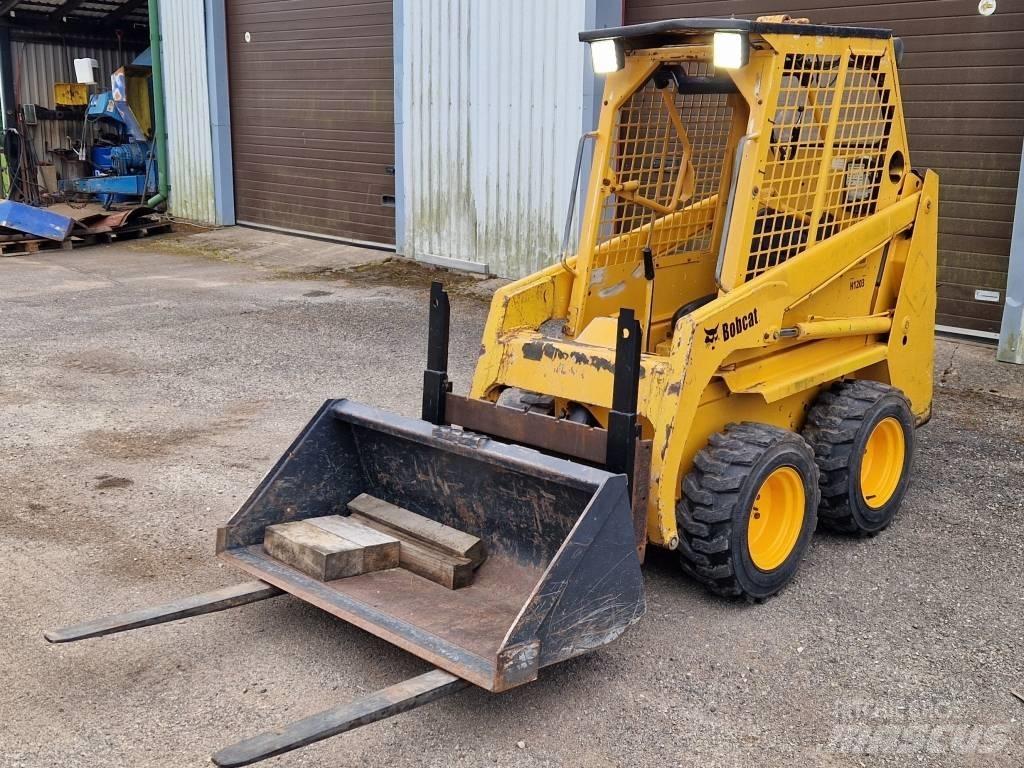Bobcat 453 لوادر انزلاقية التوجيه