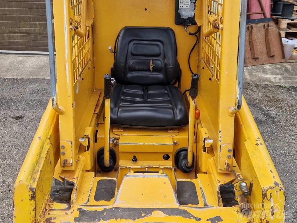 Bobcat 453 لوادر انزلاقية التوجيه