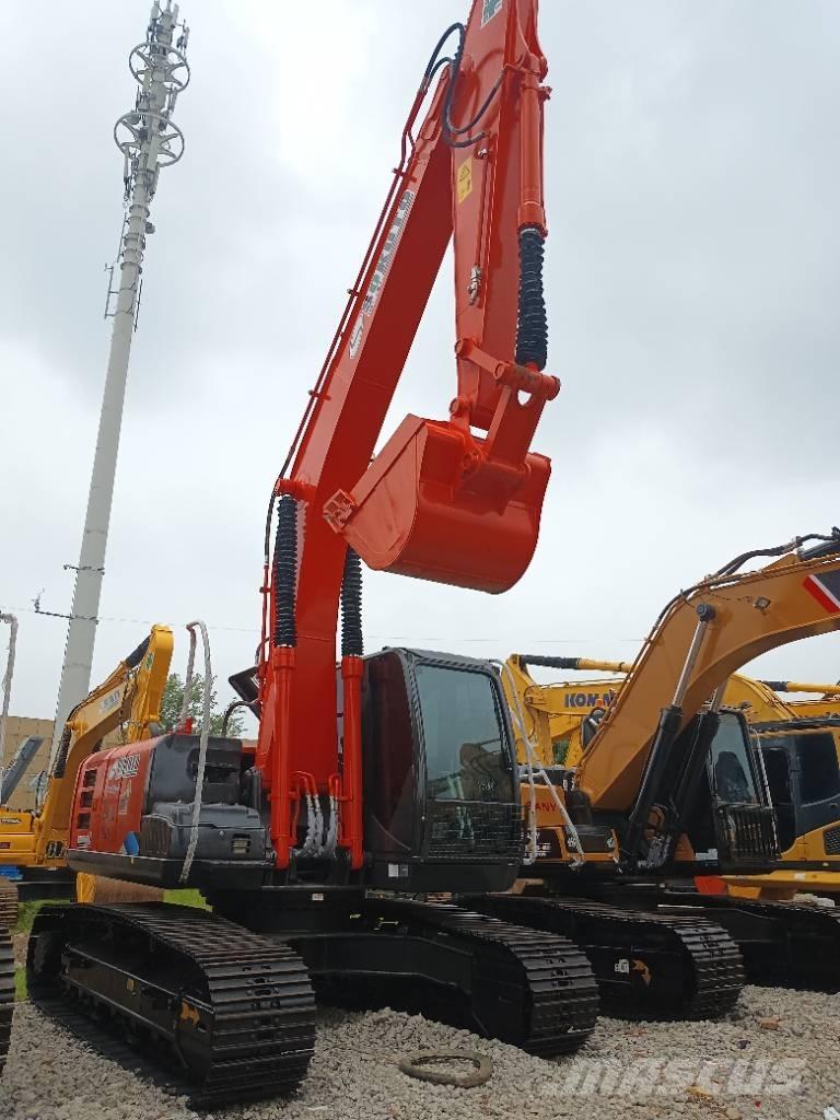 Hitachi ZX 200 حفارات زحافة