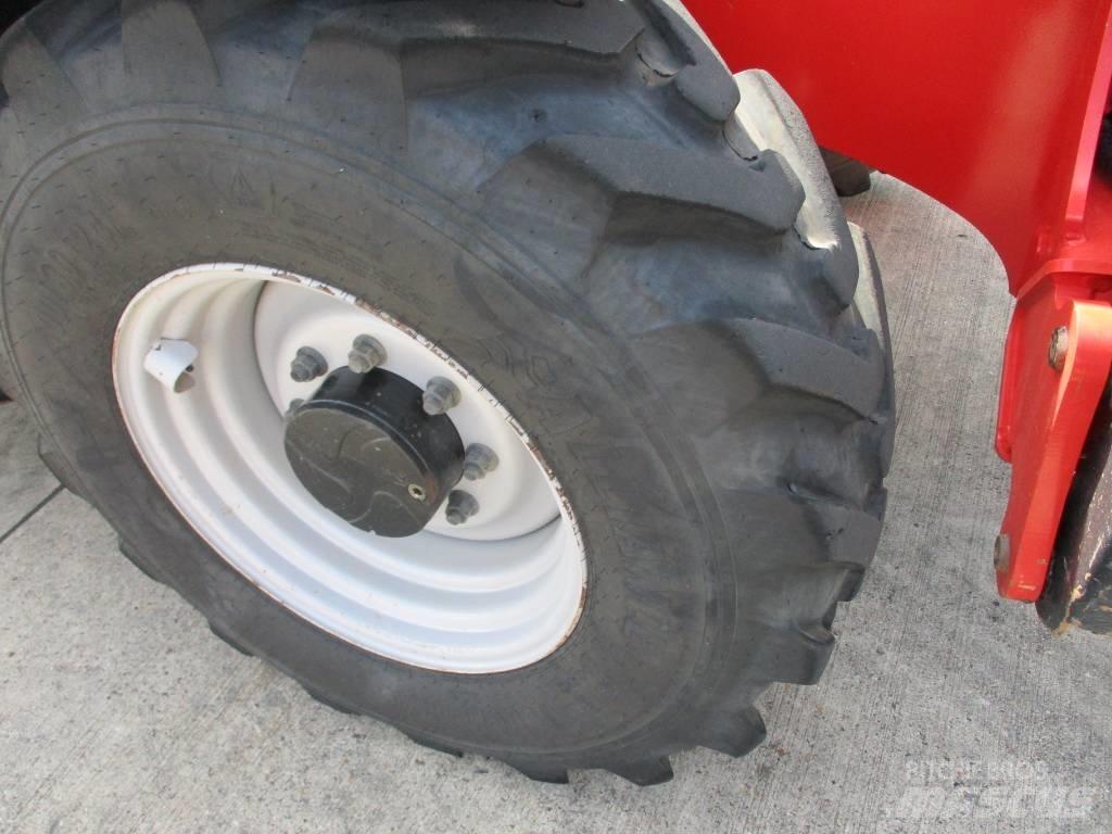 Manitou MT 1440 (869) مناولات متداخلة