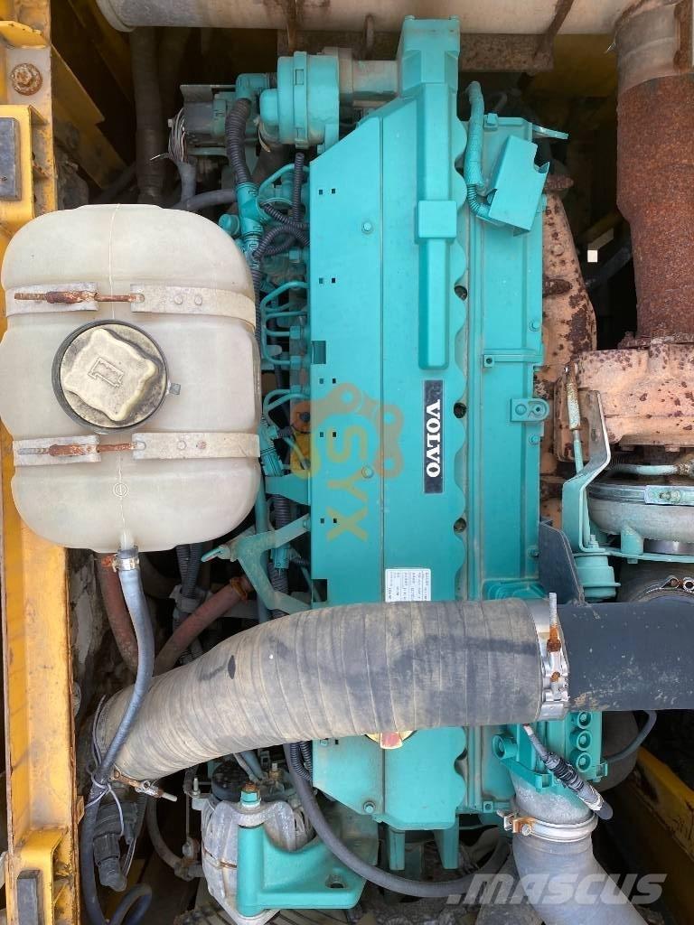 Volvo EC 240 B LC حفارات زحافة