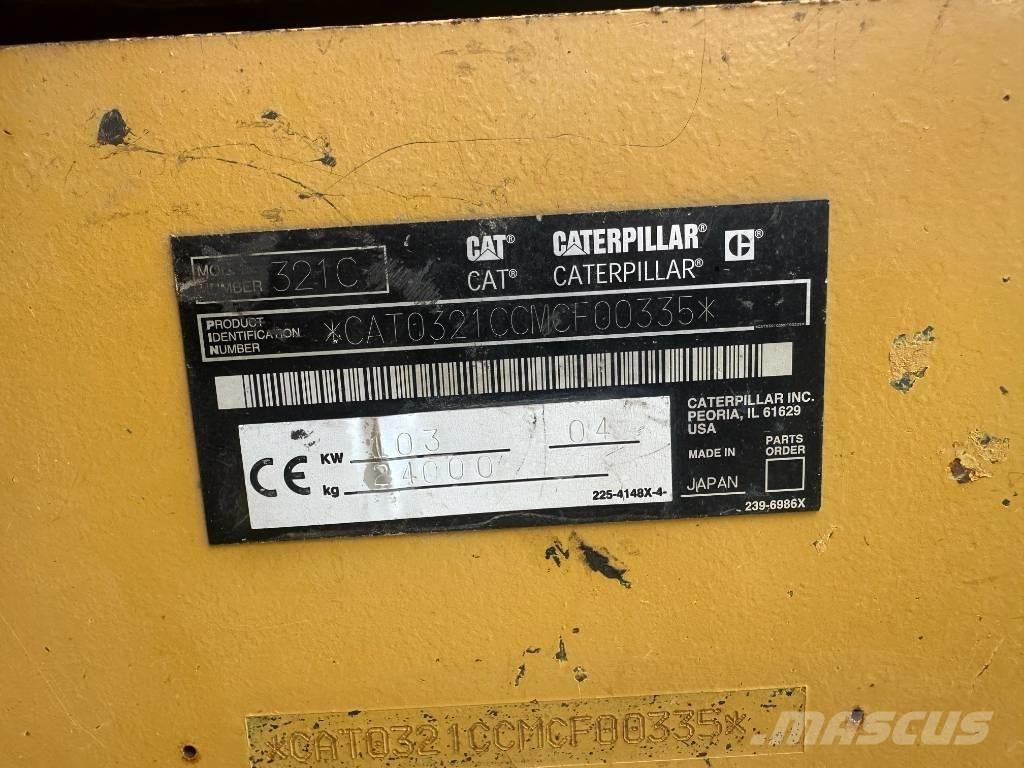 CAT 321 C حفارات زحافة