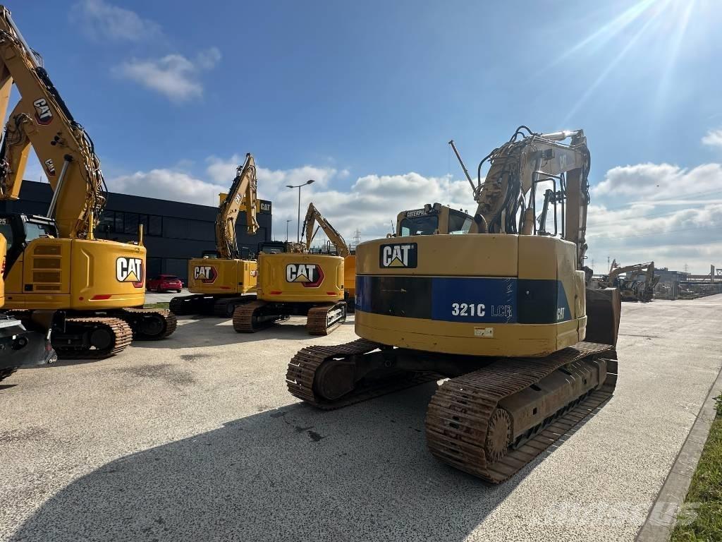 CAT 321 C حفارات زحافة